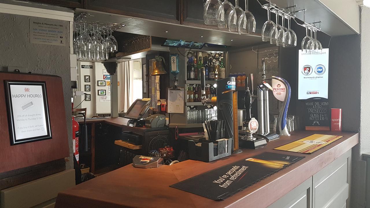 Glan-Neigr Bar Hotel โรสเนเกอร์ ภายนอก รูปภาพ